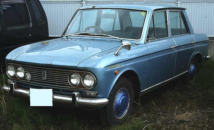 Datsun bluebird 410 series car