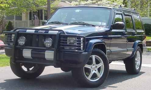 Custom Jeep Cherokee, five spoke alloys