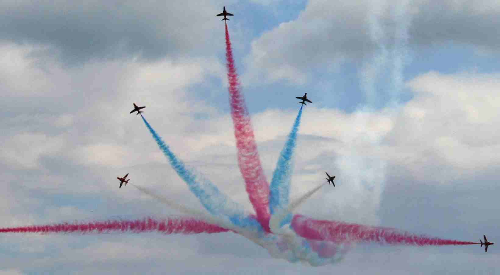 Red Arrows Eastbourne International Airshow  2005 Nelson Kruschandl